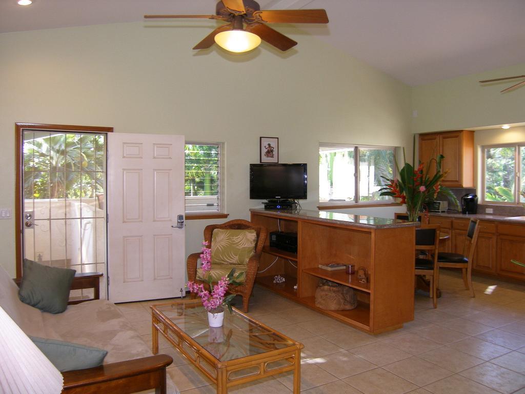 Aloha Aku Inn & Suites Kihei Room photo